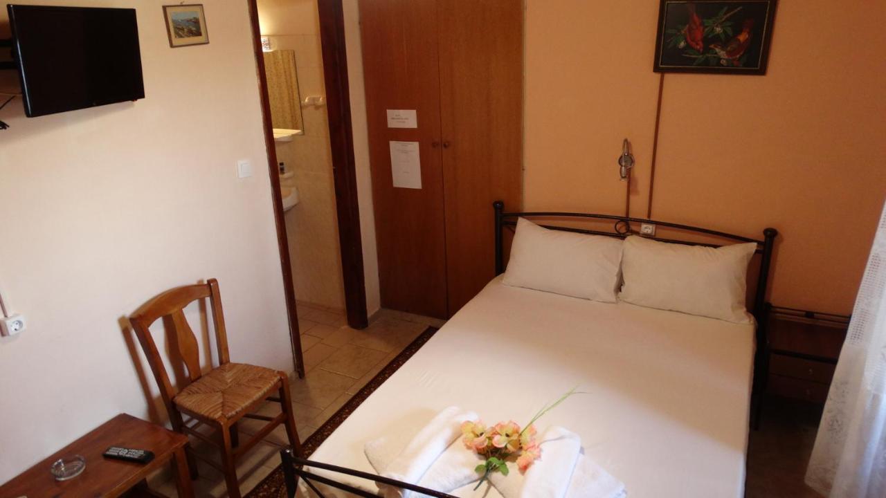 Akrotainaritis Rooms 耶罗里明 外观 照片
